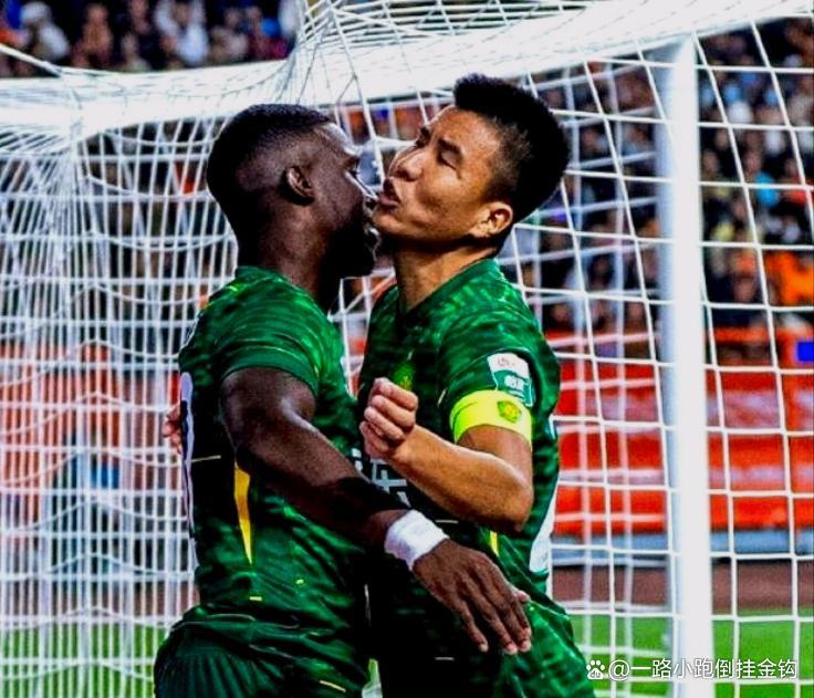 PG模拟器-pocket game-从清晨AC米兰备战CBA季后赛到巴特勒与70激战老鹰分钟，上海申花围绕欧冠内部沟通的简单介绍